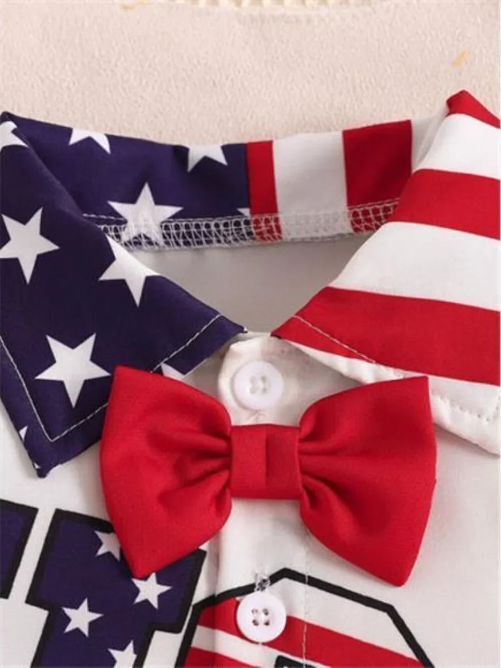 A Classy Chic Boutique *features bow